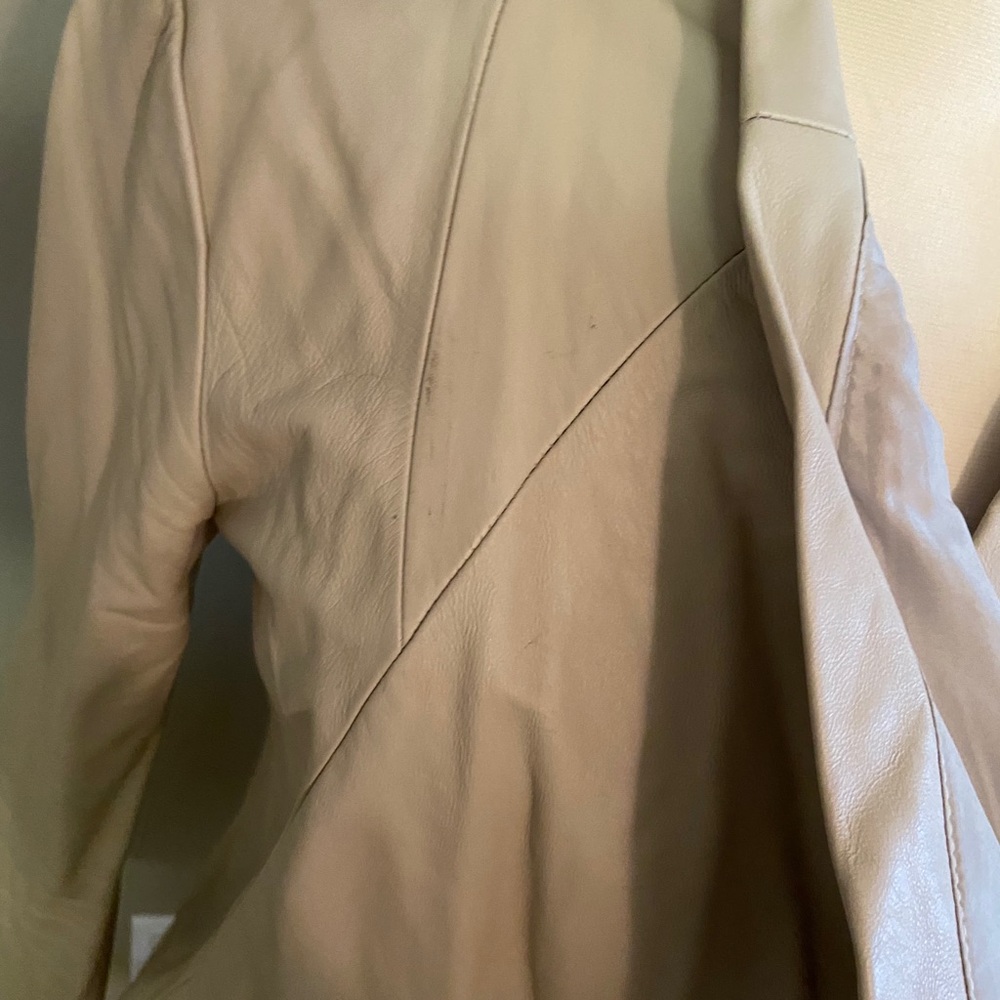 Leather jacket - Picture 8 of 8